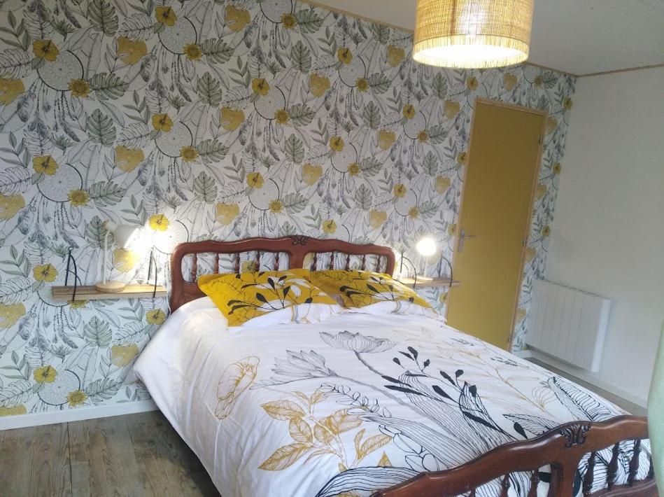 Appartement Cozy Dans Maison Privee Tauves 外观 照片